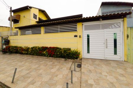 Fachada de casa para alugar com 2 quartos, 120m² em Jardim Palmares, Rio de Janeiro