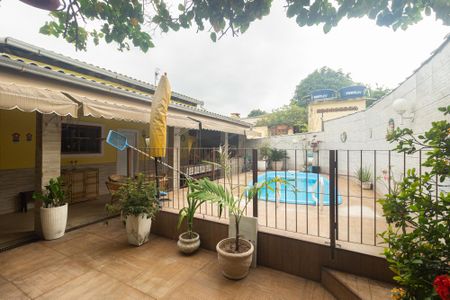 Quintal de casa para alugar com 2 quartos, 120m² em Jardim Palmares, Rio de Janeiro