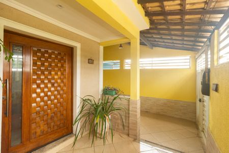 Varanda de casa para alugar com 2 quartos, 120m² em Jardim Palmares, Rio de Janeiro