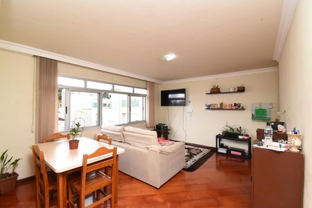 Apartamento à venda com 99m², 3 quartos e 1 vagaSala