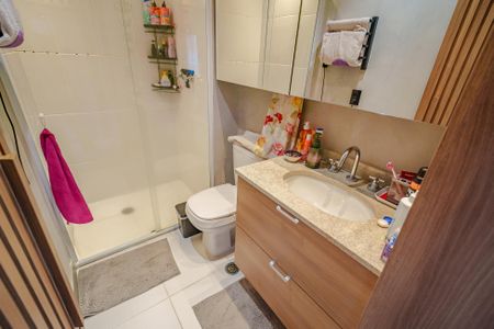 Banheiro de kitnet/studio para alugar com 1 quarto, 24m² em Butantã, São Paulo