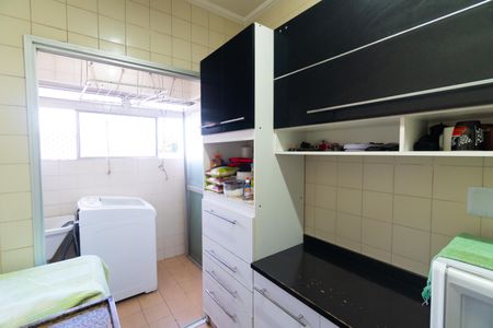 Cozinha e Área de Serviço de apartamento à venda com 2 quartos, 55m² em Vila São Catarina, São Paulo
