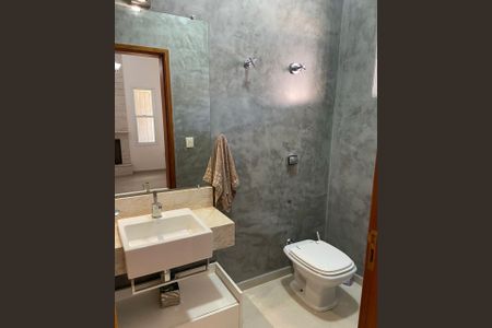 Casa à venda com 240m², 3 quartos e 4 vagasWC