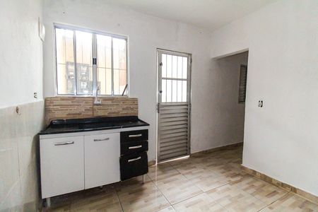 Casa para alugar com 40m², 1 quarto e sem vaga Casa para alugar com 40m², 1 quarto e sem vagaCozinha