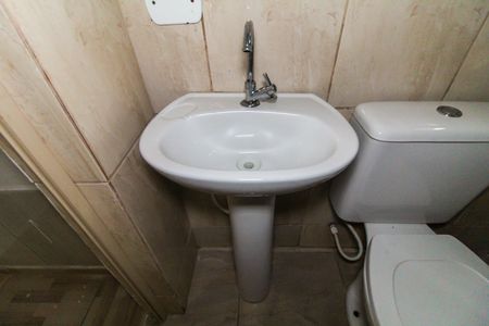 Casa para alugar com 40m², 1 quarto e sem vaga Casa para alugar com 40m², 1 quarto e sem vagaBanheiro