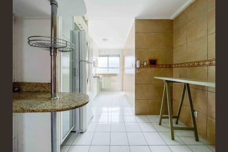 Cozinha de apartamento para alugar com 3 quartos, 275m² em Moinhos de Vento, Porto Alegre