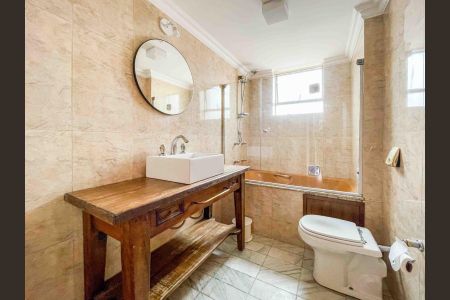 Banheiro 1 de apartamento para alugar com 3 quartos, 275m² em Moinhos de Vento, Porto Alegre