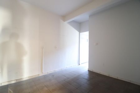 Casa para alugar com 90m², 2 quartos e 1 vagaSala