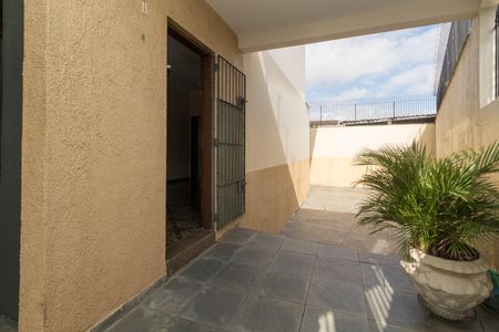 Casa à venda com 120m², 2 quartos e 2 vagas Casa à venda com 120m², 2 quartos e 2 vagasÁrea Externa
