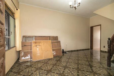 Casa à venda com 120m², 2 quartos e 2 vagas Casa à venda com 120m², 2 quartos e 2 vagasSala