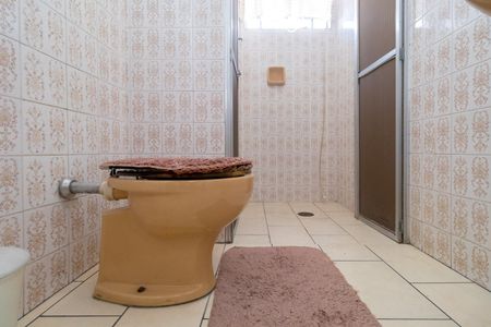 Casa à venda com 120m², 2 quartos e 2 vagas Casa à venda com 120m², 2 quartos e 2 vagasBanheiro