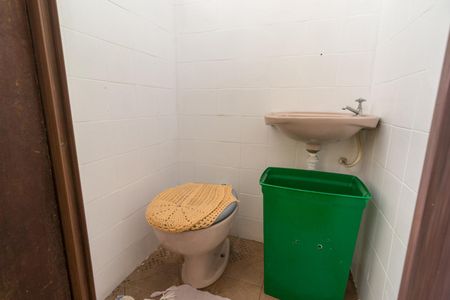 Casa à venda com 120m², 2 quartos e 2 vagas Casa à venda com 120m², 2 quartos e 2 vagasLavabo