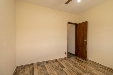 Casa à venda com 120m², 2 quartos e 2 vagas Casa à venda com 120m², 2 quartos e 2 vagasQuarto 2