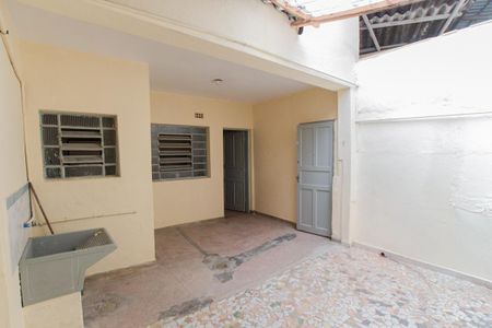 Casa para alugar com 80m², 2 quartos e sem vagaÁrea de Serviço