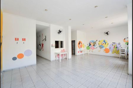 Apartamento para alugar com 52m², 2 quartos e 1 vagaÁrea comum - Salão de festas