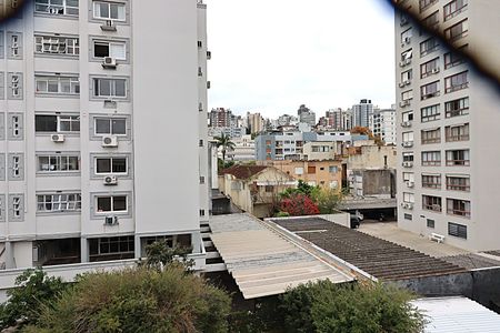 Vista da Sala de apartamento para alugar com 3 quartos, 133m² em Rio Branco, Porto Alegre