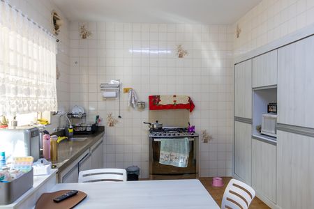 Casa para alugar com 303m², 3 quartos e 5 vagasCozinha