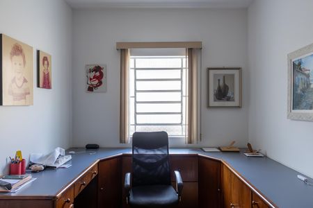 Casa para alugar com 303m², 3 quartos e 5 vagasEscritório
