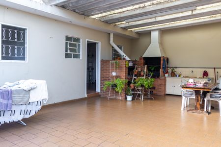 Casa para alugar com 303m², 3 quartos e 5 vagasÁrea de Serviço e Churrasqueira