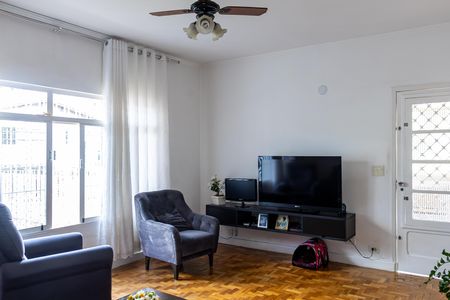 Casa para alugar com 303m², 3 quartos e 5 vagasSala