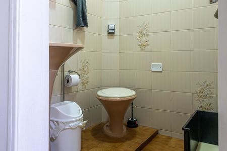 Casa para alugar com 303m², 3 quartos e 5 vagasBanheiro 1