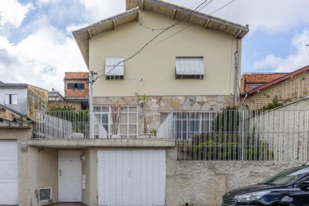 Casa para alugar com 303m², 3 quartos e 5 vagasFachada