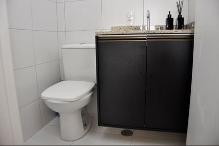 Apartamento à venda com 56m², 1 quarto e 1 vaga Apartamento à venda com 56m², 1 quarto e 1 vagaDetalhe - Banheiro Social