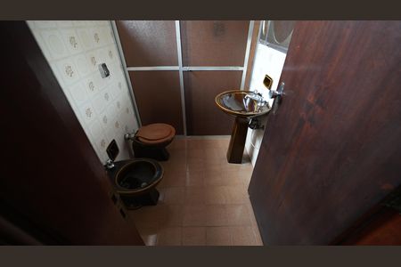 Casa à venda com 199m², 3 quartos e 4 vagasBanheiro Social 