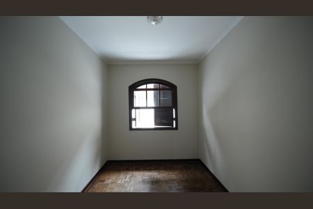 Casa à venda com 199m², 3 quartos e 4 vagasQuarto 2