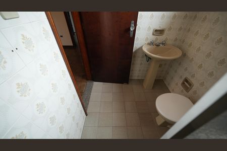 Casa à venda com 199m², 3 quartos e 4 vagasBanheiro da Suíte