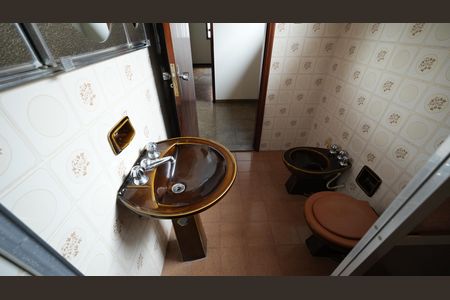 Casa à venda com 199m², 3 quartos e 4 vagasBanheiro Social 