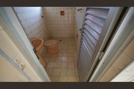 Casa à venda com 199m², 3 quartos e 4 vagasBanheiro de Serviço