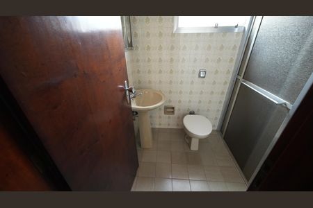Casa à venda com 199m², 3 quartos e 4 vagasBanheiro da Suíte