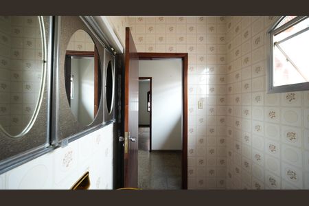 Casa à venda com 199m², 3 quartos e 4 vagasBanheiro Social 