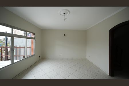 Casa à venda com 199m², 3 quartos e 4 vagasSala