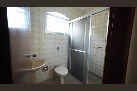 Casa à venda com 199m², 3 quartos e 4 vagasBanheiro da Suíte