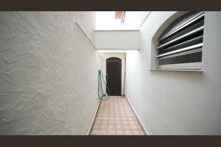 Casa à venda com 199m², 3 quartos e 4 vagasQuintal