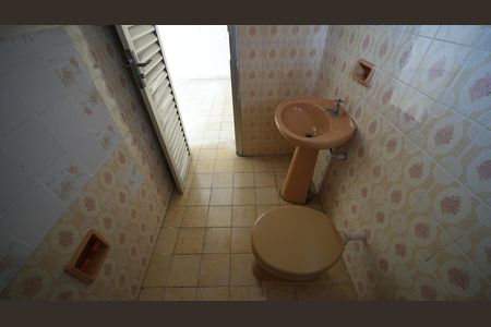 Casa à venda com 199m², 3 quartos e 4 vagasBanheiro de Serviço