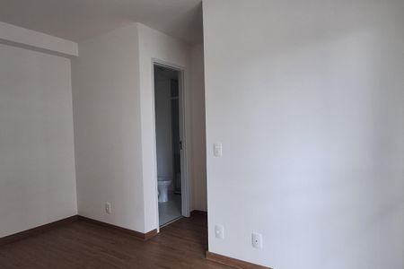 Sala de apartamento para alugar com 1 quarto, 37m² em Santa Terezinha, Santo André
