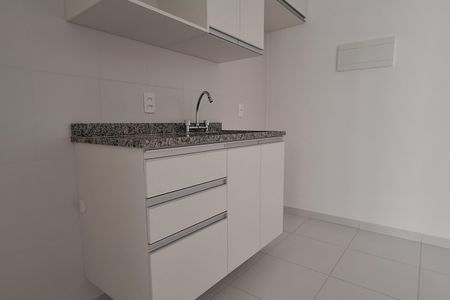 Apartamento para alugar com 37m², 1 quarto e 1 vaga Apartamento para alugar com 37m², 1 quarto e 1 vagaCozinha - Armários
