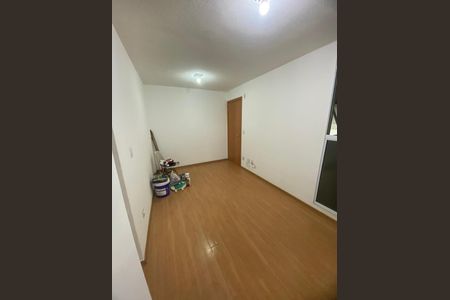 Sala de apartamento para alugar com 2 quartos, 43m² em Chácara Holiday, Suzano