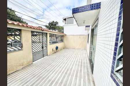 Apartamento para alugar com 45m², 1 quarto e sem vaga Apartamento para alugar com 45m², 1 quarto e sem vagaEntrada