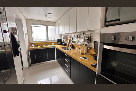 Apartamento à venda com 130m², 2 quartos e 2 vagas