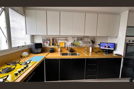Apartamento à venda com 130m², 2 quartos e 2 vagas