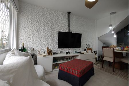 Casa de condomínio à venda com 116m², 3 quartos e 1 vagaSala