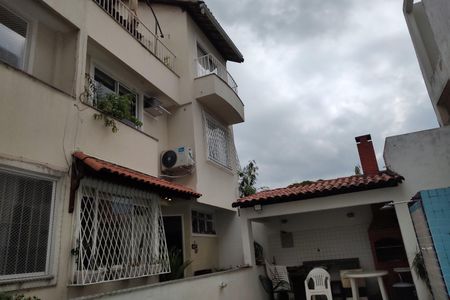 Casa de condomínio à venda com 116m², 3 quartos e 1 vagaFachada