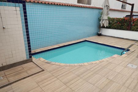 Casa de condomínio à venda com 116m², 3 quartos e 1 vagaÁrea comum - Piscina