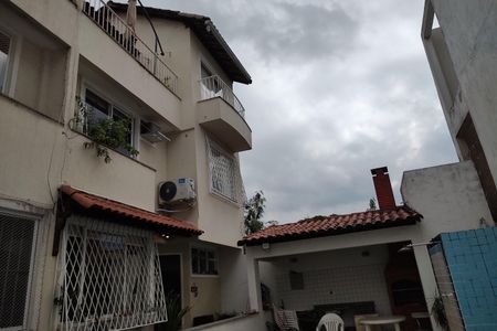 Casa de condomínio à venda com 116m², 3 quartos e 1 vagaFachada