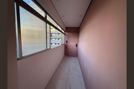 Corredor de apartamento para alugar com 1 quarto, 60m² em Centro, São Vicente