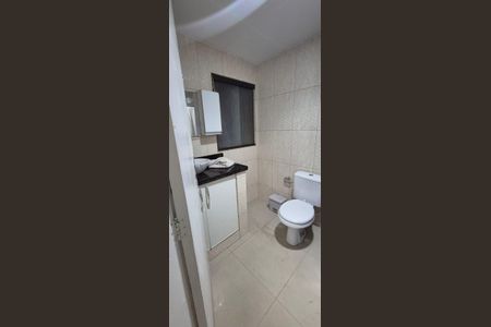Banheiro de apartamento para alugar com 2 quartos, 50m² em Jardim de Ala, Salvador